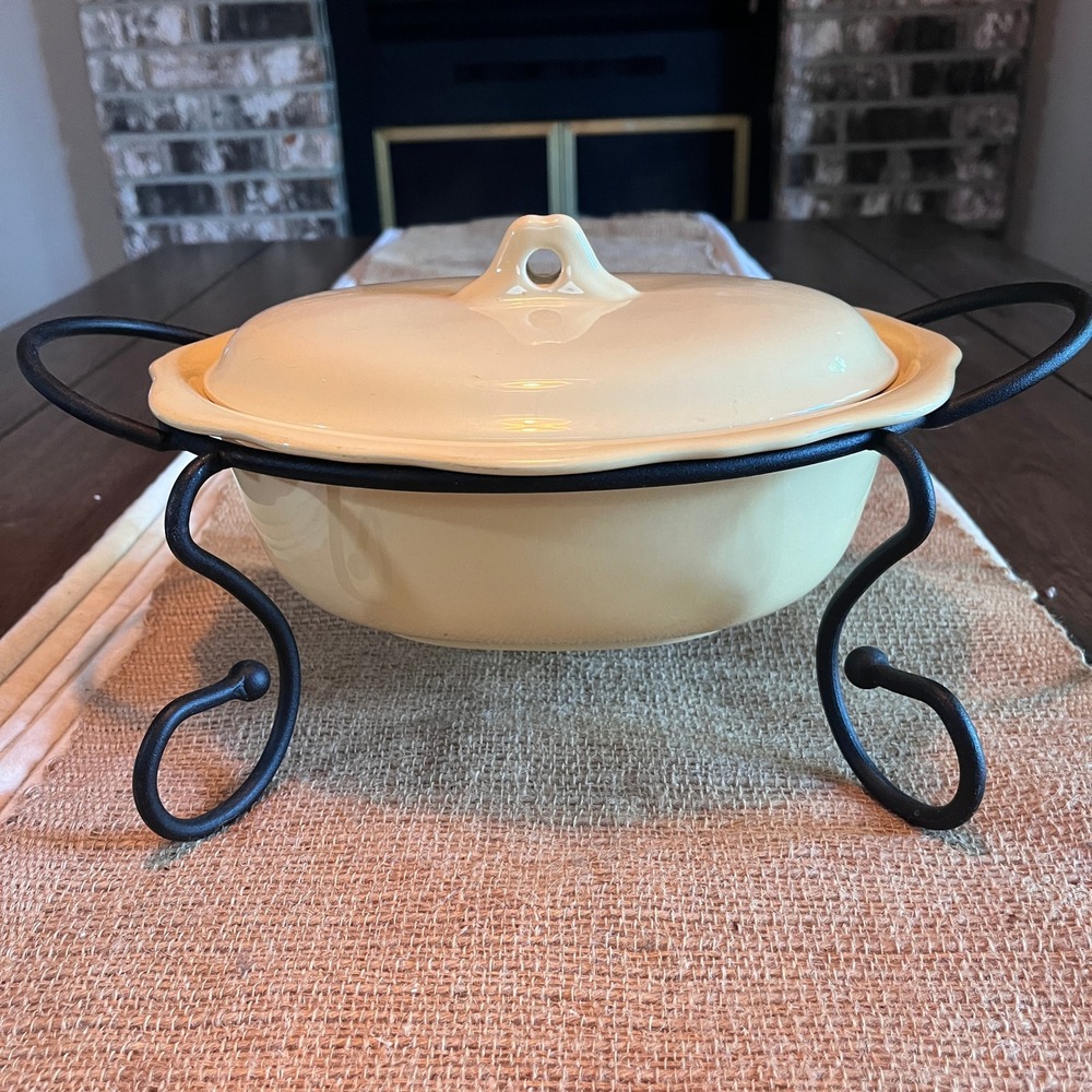 Gail Pittman Hospitality Collection Yellow Covered Casserole w/ Stand-1.5 QT